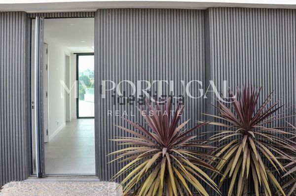 5-bedroom freehold villa in Lagos — photo 4 of 5