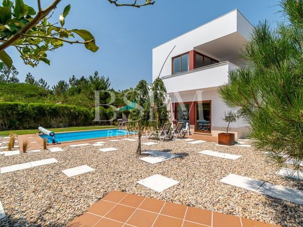 3-bedroom freehold villa in Óbidos — photo 5 of 5