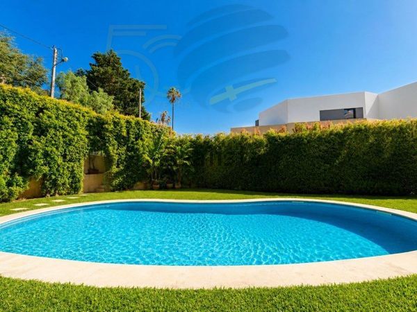 3-bedroom freehold villa in Cascais/Estoril — photo 4 of 5