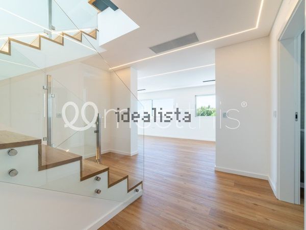 3-bedroom freehold villa in Cascais/Estoril — photo 4 of 5