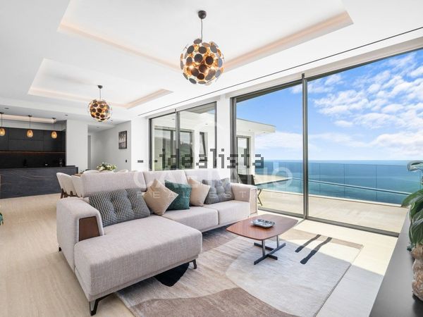 3-bedroom freehold villa in Calheta — photo 2 of 5