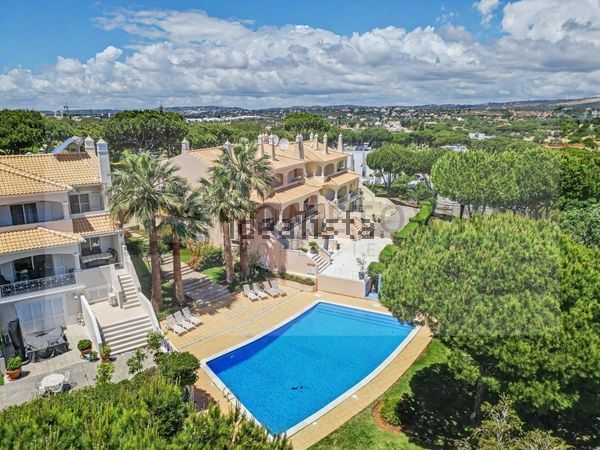4-bedroom freehold villa in Loulé/Vilamoura — photo 5 of 5