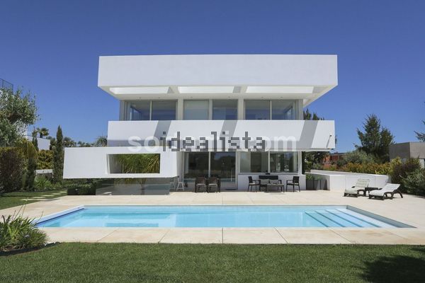 4-bedroom freehold villa in Loulé/Vilamoura — photo 2 of 5