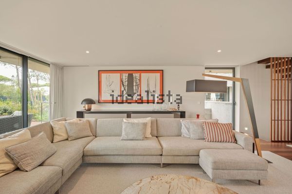 4-bedroom freehold villa in Cascais/Estoril — photo 5 of 5