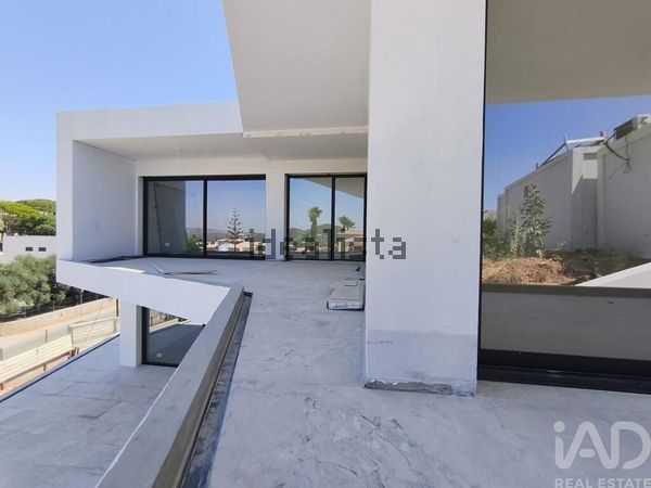 4-bedroom freehold villa in Loulé/Vilamoura — photo 3 of 5