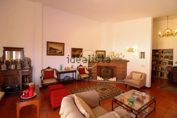 Detached house in Caniço — image 5