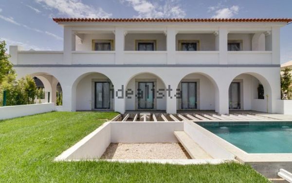 6-bedroom freehold villa in Cascais/Estoril — photo 1 of 5