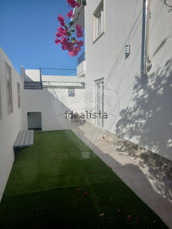 4-bedroom freehold villa in Cascais/Estoril — photo 3 of 5