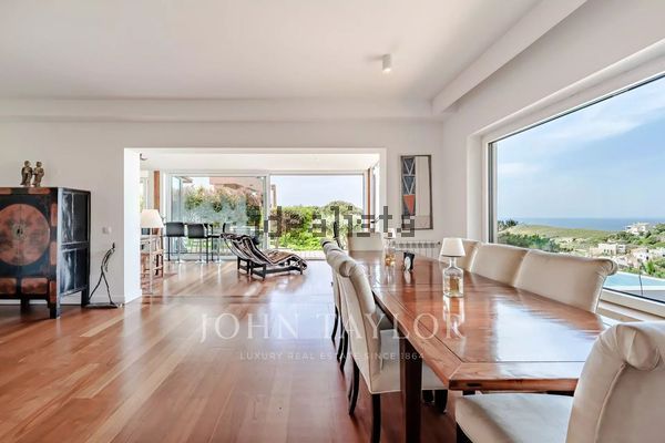 5-bedroom freehold villa in Cascais/Estoril — photo 2 of 5