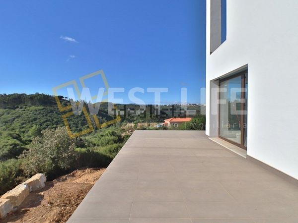 4-bedroom freehold villa in Mafra/Ericeira — photo 5 of 5