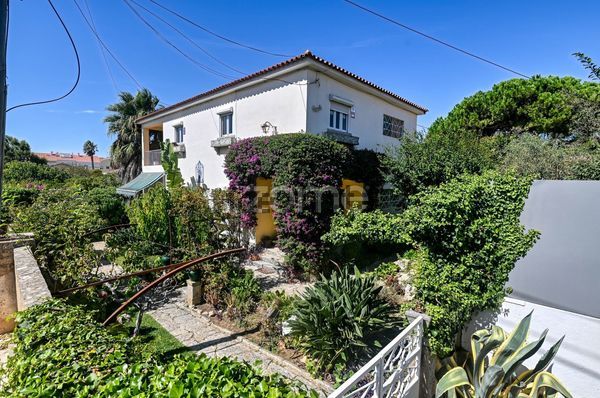 8-bedroom freehold villa in Cascais/Estoril — photo 4 of 5