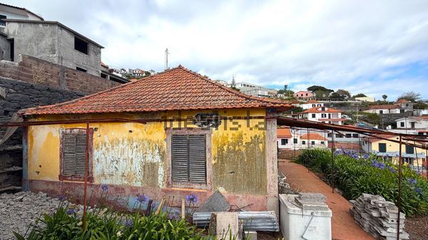 2-bedroom freehold villa in Funchal — photo 4 of 5