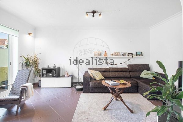 3-bedroom freehold villa in Cascais/Estoril — photo 4 of 5