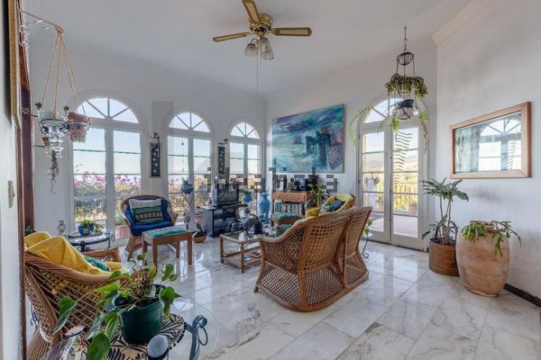 3-bedroom freehold villa in Funchal — photo 2 of 5