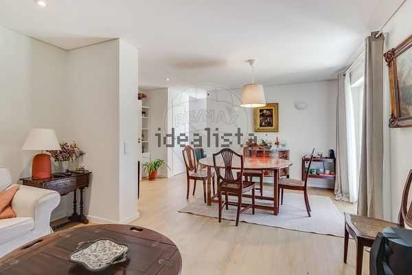 4-bedroom freehold villa in Cascais/Estoril — photo 3 of 5