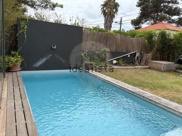 Detached house in Avenida Infante Dom Henrique, Bairro do Rosário, Cascais e Estoril — image 3