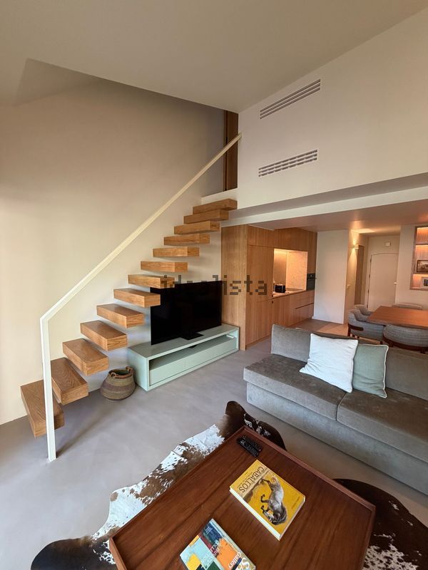 2-bedroom freehold villa in Cascais/Estoril — photo 2 of 5