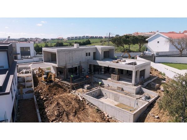 3-bedroom freehold villa in Mafra/Ericeira — photo 3 of 5