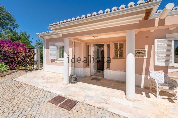 4-bedroom freehold villa in Lagoa/Carvoeiro — photo 5 of 5
