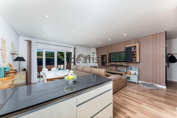 3-bedroom freehold villa in Cascais/Estoril — photo 5 of 5