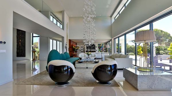 8-bedroom freehold villa in Loulé/Vilamoura — photo 4 of 5