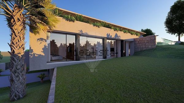 Detached house in Rua Barão de Alcantarilha, Vila de Alcantarilha, Alcantarilha — image 3