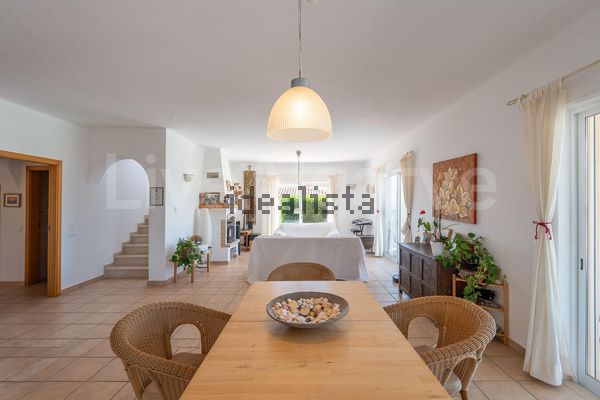Detached house in Largo Primeiro de Maio, 1, Figueira, Budens — image 4