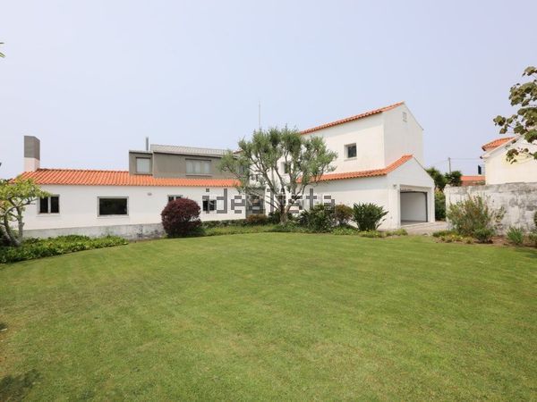 3-bedroom freehold villa in Sintra/Colares — photo 3 of 5