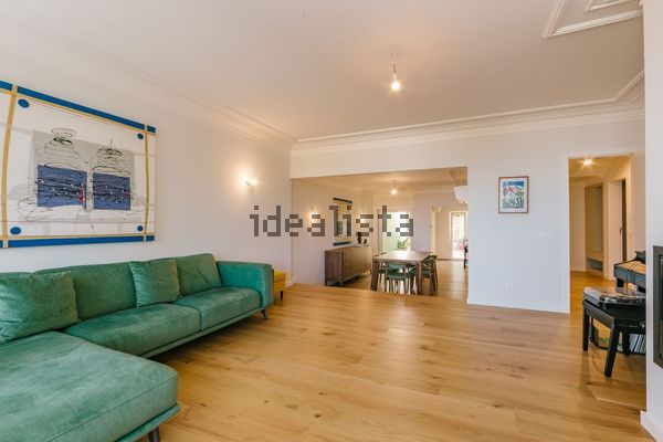 Semi-detached house in Parede, Carcavelos e Parede — image 5