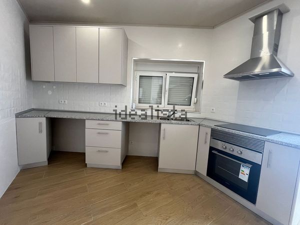 3-bedroom freehold villa in Alcobaça/São Martinho do Porto — photo 3 of 5