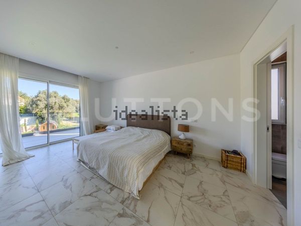 4-bedroom freehold villa in Faro — photo 4 of 5