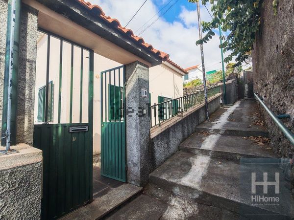 3-bedroom freehold villa in Funchal — photo 3 of 5