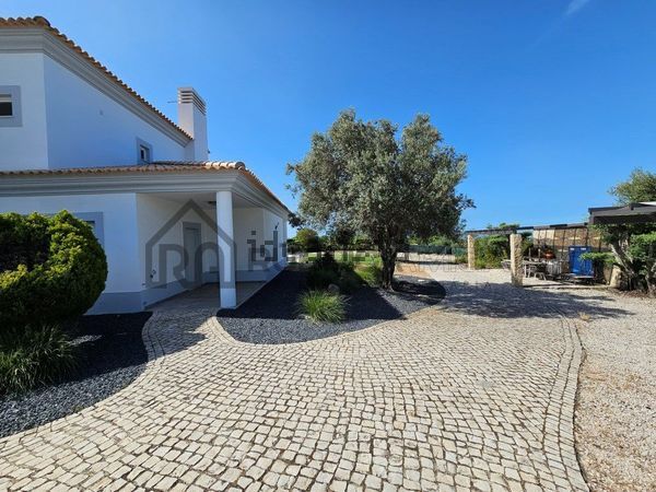 4-bedroom freehold villa in Loulé/Vilamoura — photo 5 of 5