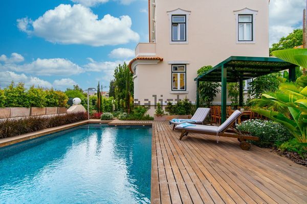 6-bedroom freehold villa in Cascais/Estoril — photo 2 of 5