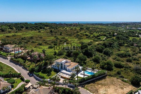 5-bedroom freehold villa in Loulé/Vilamoura — photo 4 of 5