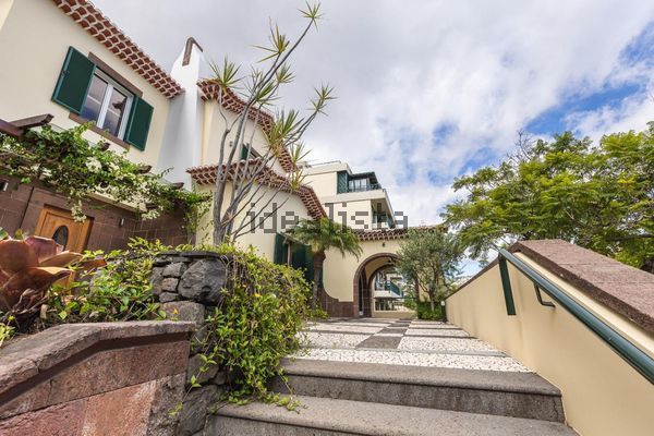 4-bedroom freehold villa in Funchal — photo 4 of 5