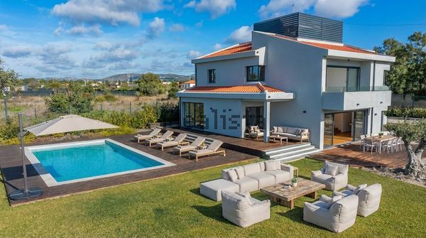 7-bedroom freehold villa in Loulé/Vilamoura — photo 1 of 5