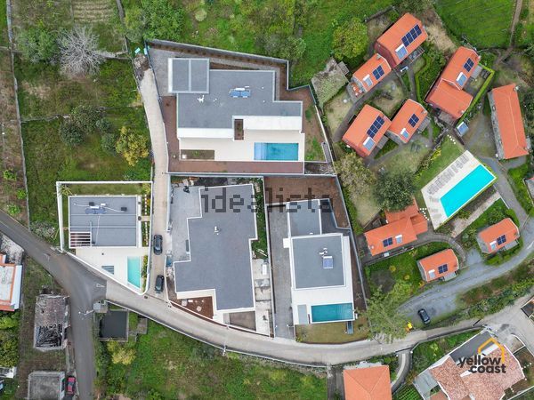4-bedroom freehold villa in Calheta — photo 4 of 5