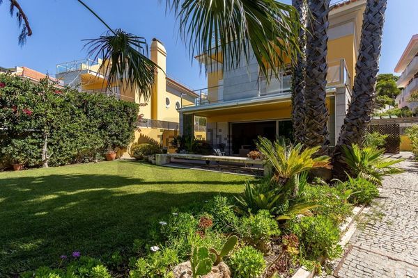 4-bedroom freehold villa in Cascais/Estoril — photo 2 of 5
