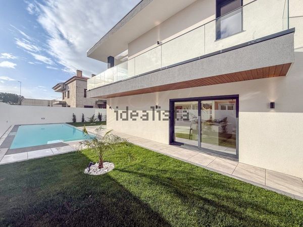 4-bedroom freehold villa in Cascais/Estoril — photo 3 of 5