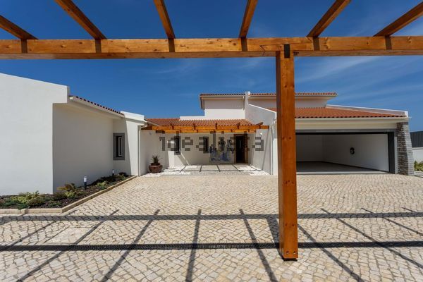6-bedroom freehold villa in Sintra/Colares — photo 4 of 5