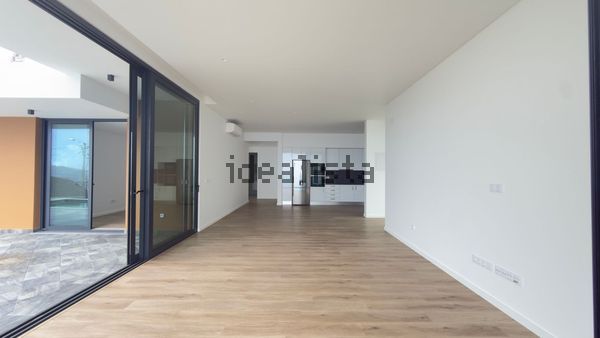 3-bedroom freehold villa in Calheta — photo 4 of 5
