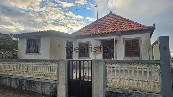 2-bedroom freehold villa in Calheta — photo 3 of 5