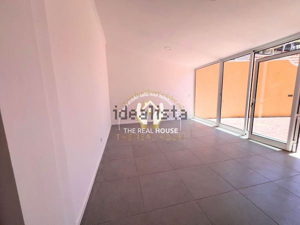 3-bedroom freehold villa in Funchal — photo 3 of 5