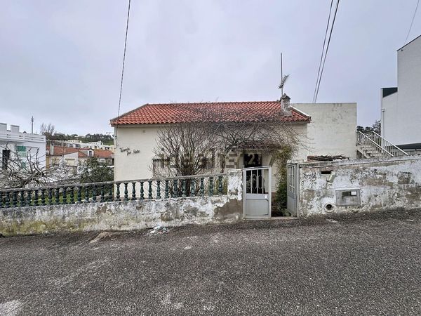 3-bedroom freehold villa in Nazaré — photo 3 of 5