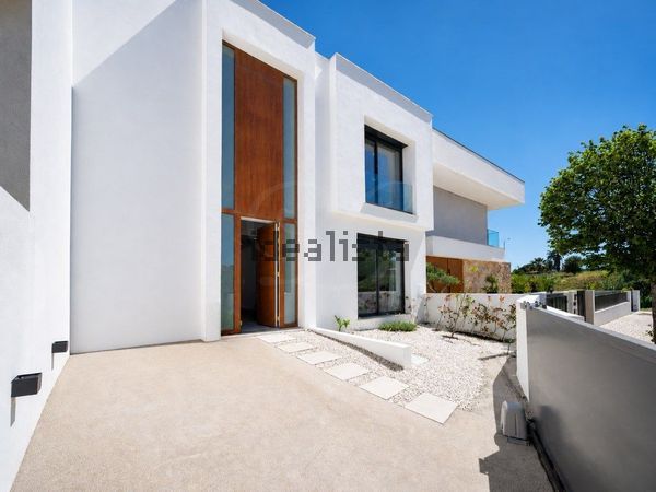 4-bedroom freehold villa in Sintra/Colares — photo 4 of 5