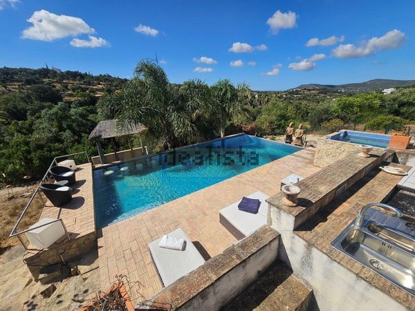 4-bedroom freehold villa in Faro — photo 4 of 5