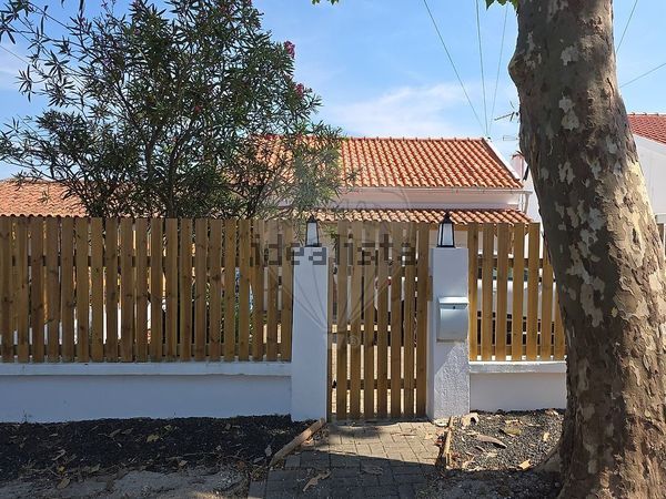 2-bedroom freehold villa in Óbidos — photo 4 of 5