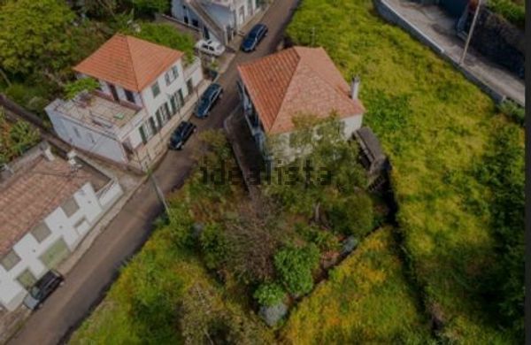 4-bedroom freehold villa in Calheta — photo 2 of 5