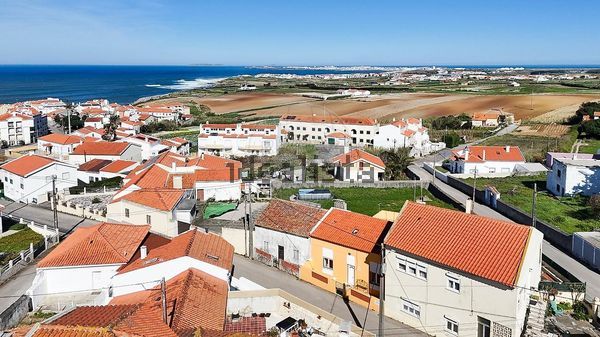 3-bedroom freehold villa in Peniche/Baleal — photo 2 of 5